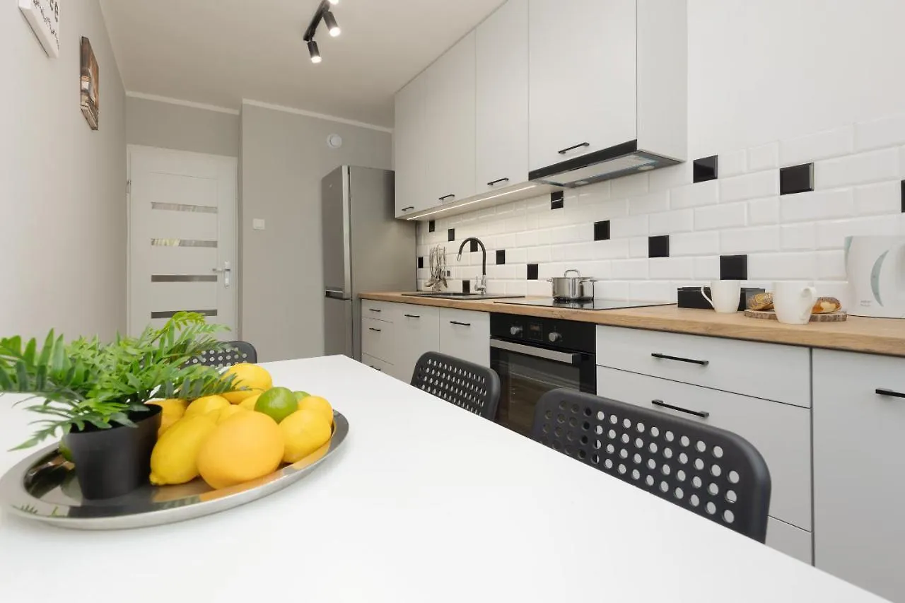Praga Apartment Lukowska By Noclegi Renters Varşova